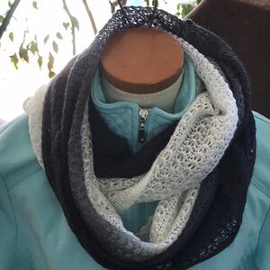 Fras infinity Scarf
